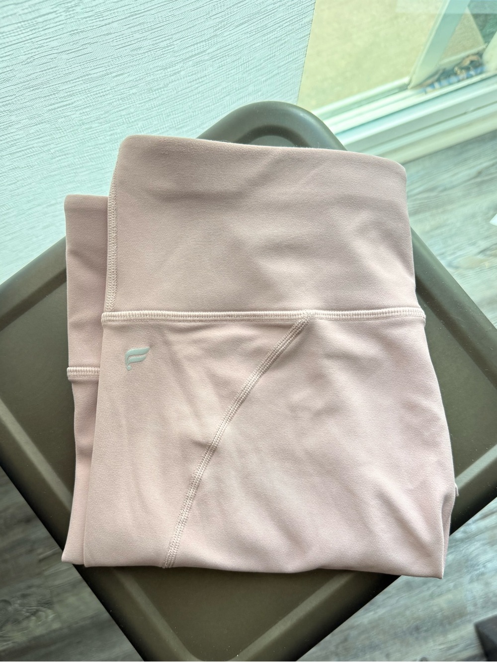 Fabletics High-Waisted Leggings in Light Pink